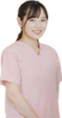 歯科医院内の女性